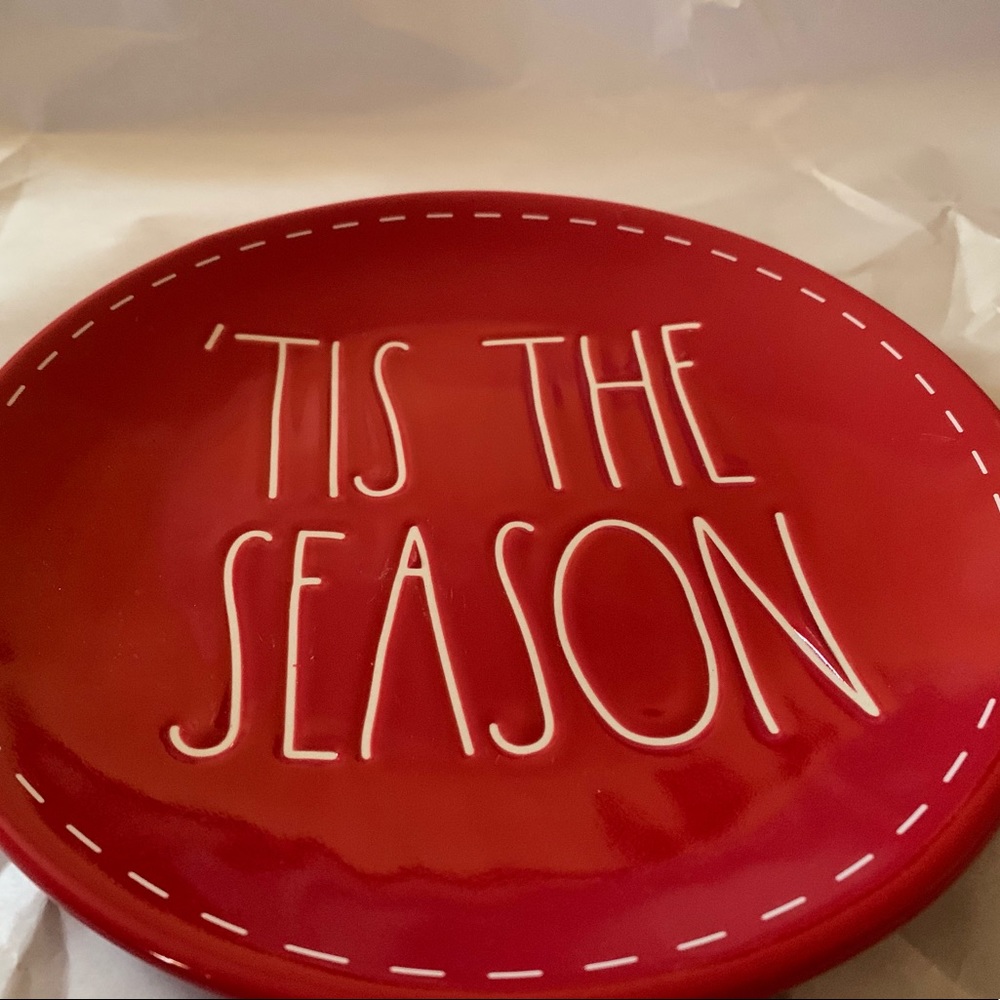 Rae Dunn ‘Tis the Season plate